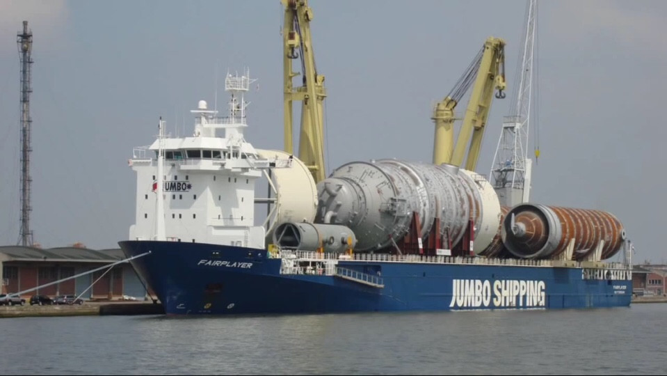 VẬN CHUYỂN THIẾT BỊ BẰNG TÀU RỜI