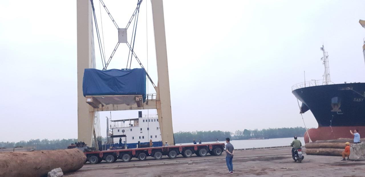 van-chuyen-qua-kho-qua-tai vận chuyển quá khổ quá tải