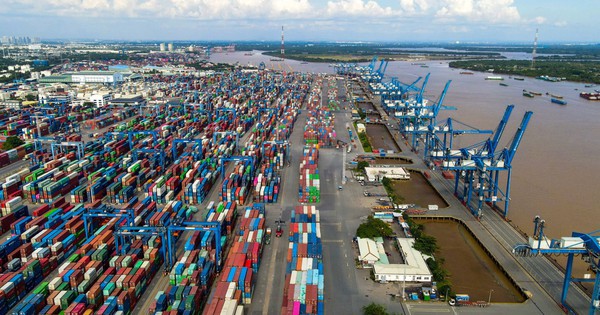 Gấp rút đầu tư phát triển logistics
